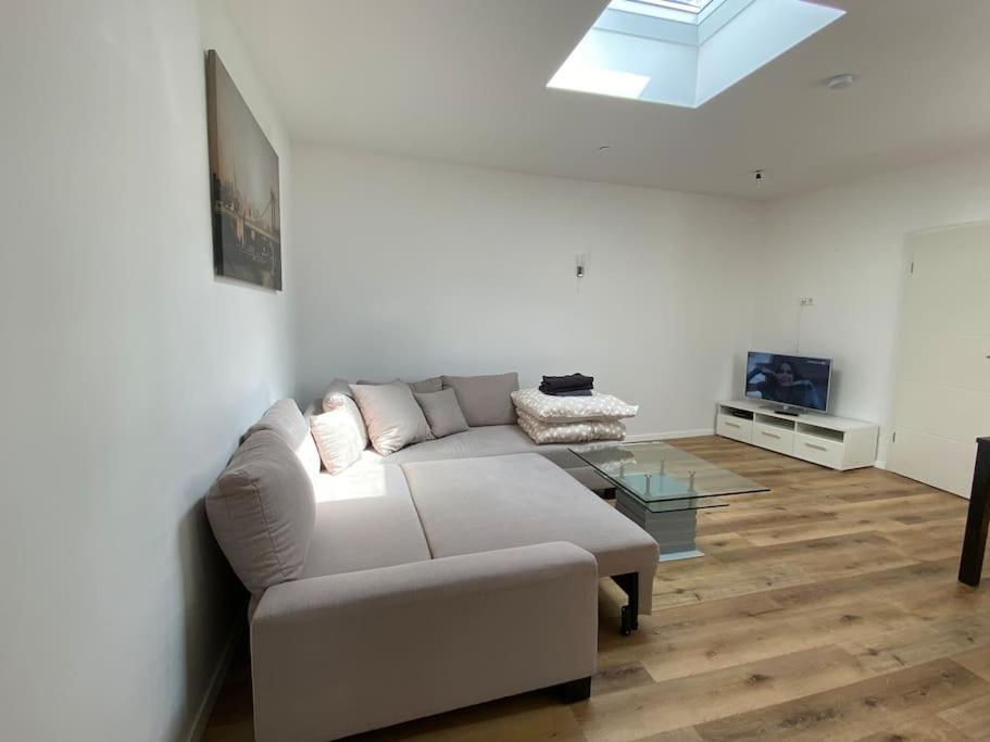 Neues Bungalow Fuer Bis Zu 4 Personen Oberhausen  Exterior photo